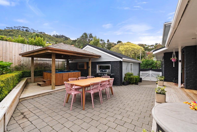 18A Burma Road, Khandallah, Wellington - Carousel 2