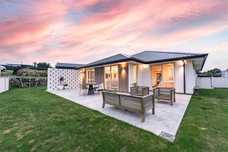 41 Meadowstone Street, Gleniti, Timaru - Carousel 1