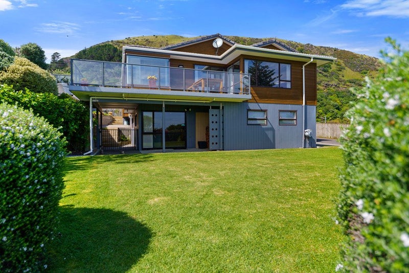 42 Ames Street, Paekakariki - Carousel 1