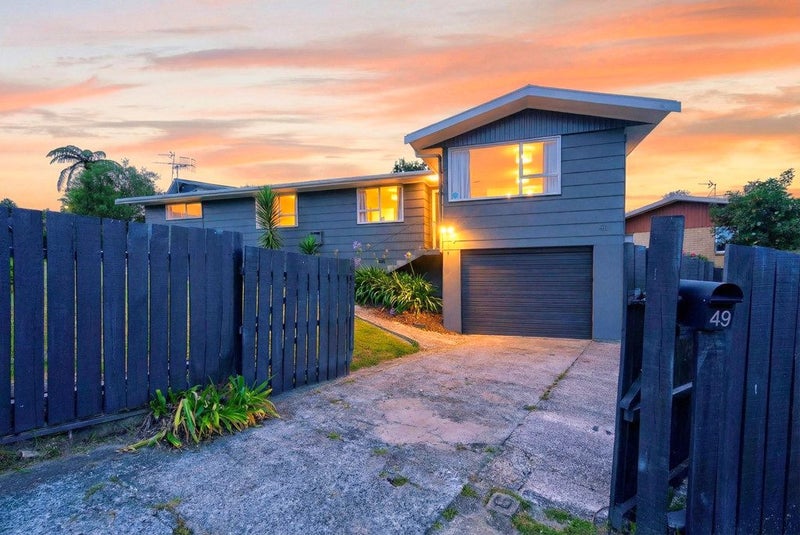 49 Norana Road, Timberlea, Upper Hutt - Carousel 1