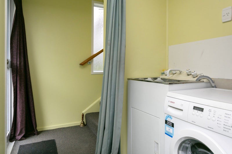2/24 Charles Crescent, Rainbow Point, Taupō - Carousel 21