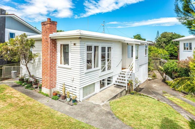 121 Koromiko Road, Gonville, Whanganui - Carousel 1