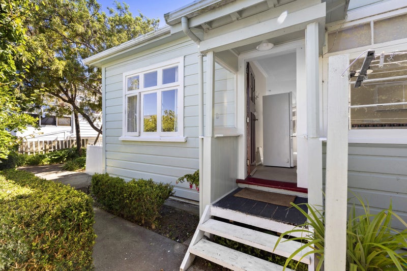 7 Salisbury Avenue, Mount Cook, Wellington - Carousel 1