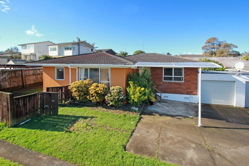 2/10 Ballater Place, Highland Park, Auckland - Carousel 1