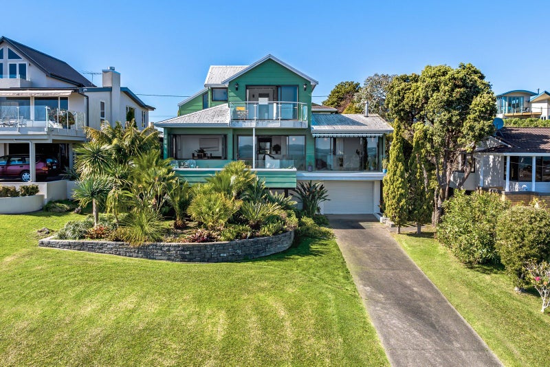 27 De Luen Avenue, Tindalls Beach, Whangaparaoa - Carousel 1