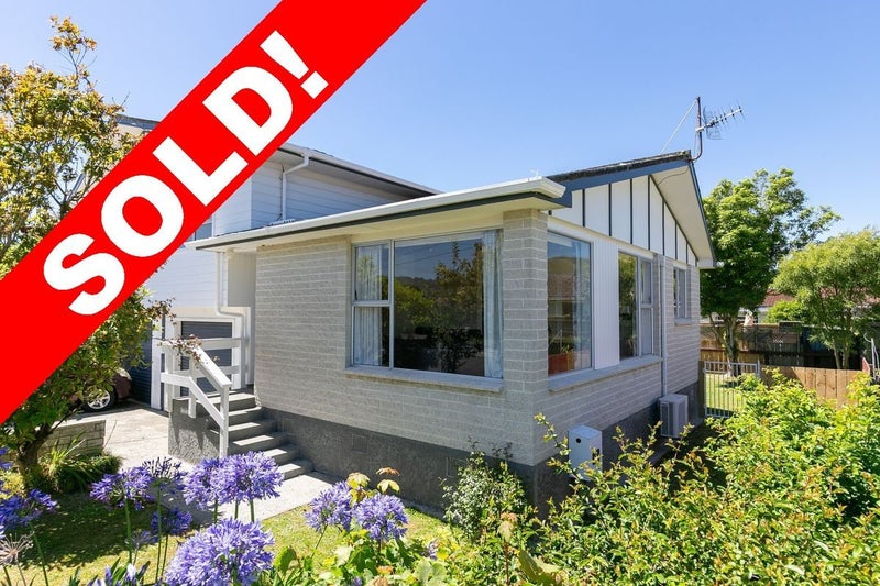 2/3 Gordon Street, Avalon, Lower Hutt - Carousel 1