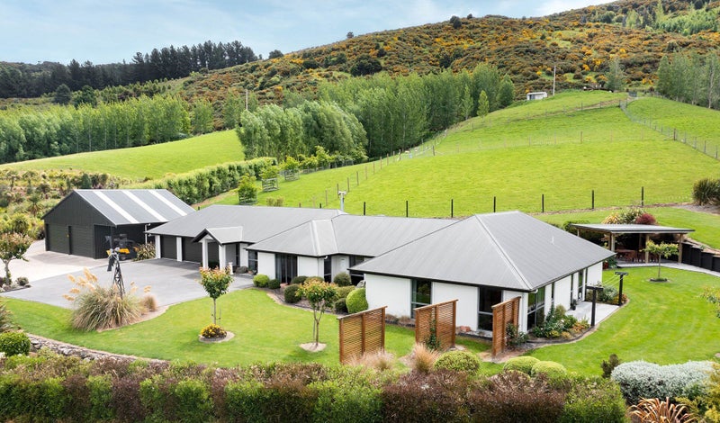 36 Tara Hills Drive, North Taieri, Mosgiel - Carousel 1