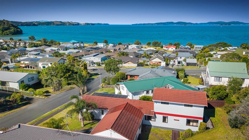 6 Merehai Place, Snells Beach, Snells Beach - Carousel 1