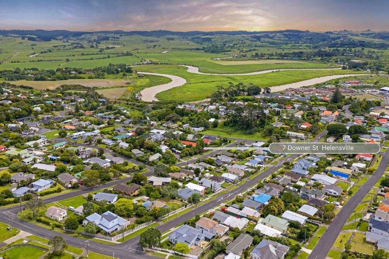 7 Downer Street, Helensville, Helensville - Carousel 1