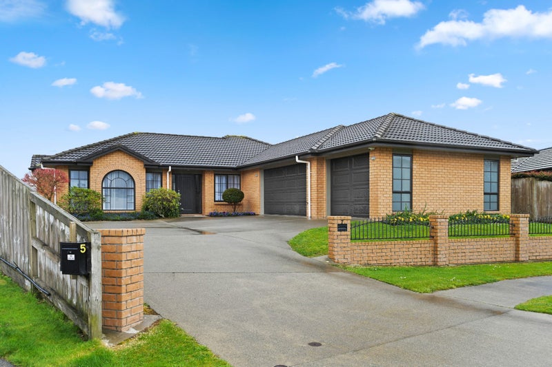 7 Shirley Place, Huntington, Hamilton - Carousel 25