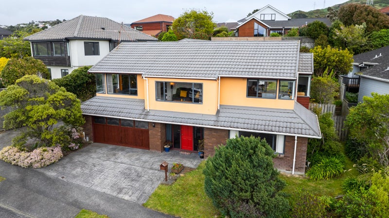 5 Longmont Terrace, Churton Park, Wellington - Carousel 22