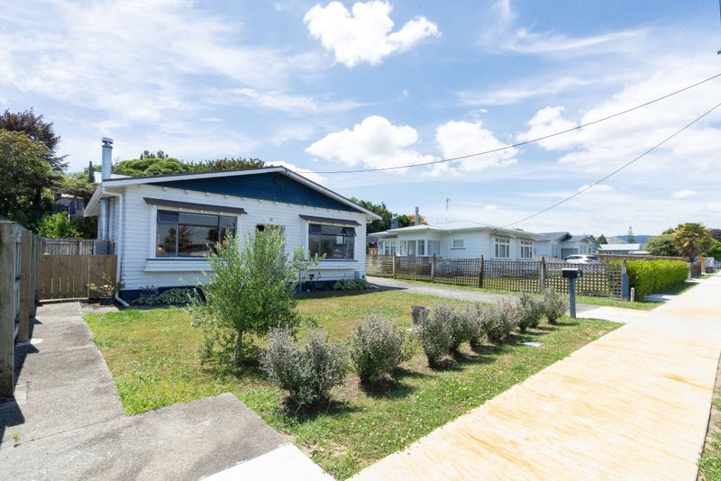 32 York Street, Levin, Levin - Carousel 9