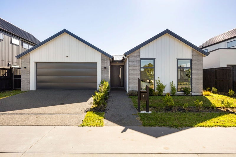 19 Guillaume Street, Chartwell, Hamilton - Carousel 1