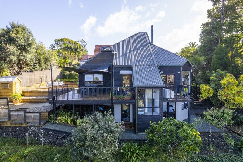 10 Rurumoki Street, Regent, Whangarei - Carousel 1