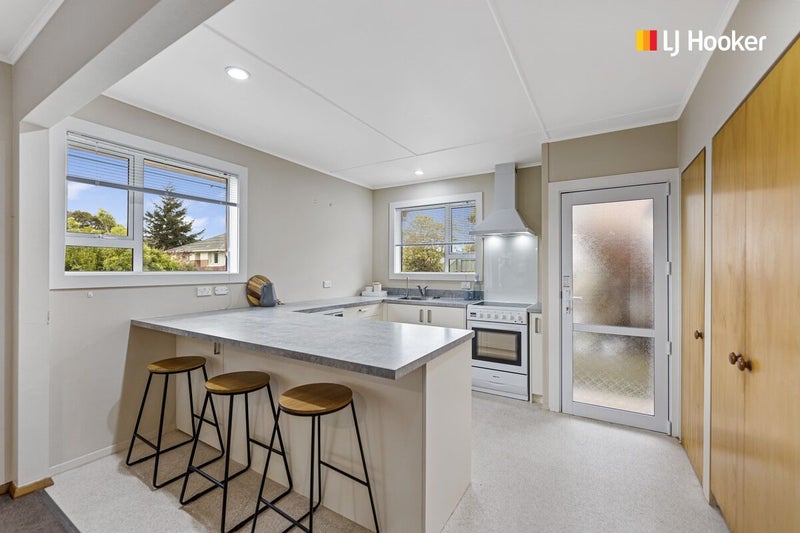 30 Glenmore Street, Glenleith, Dunedin - Carousel 2