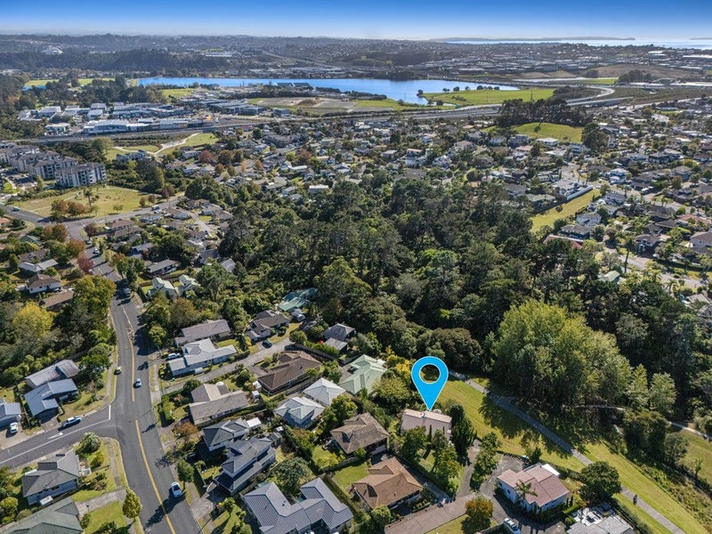 59 Unsworth Drive, Unsworth Heights, Auckland - Carousel 19