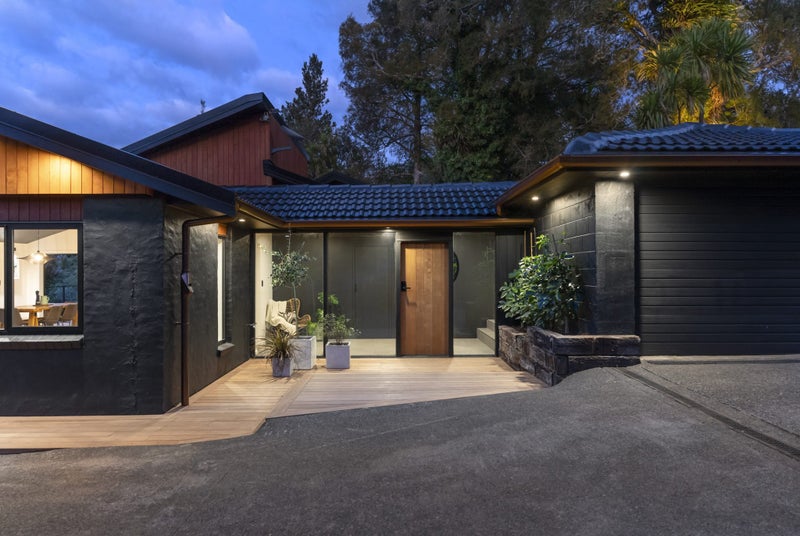 859 Scenic Drive, Henderson - Carousel 1