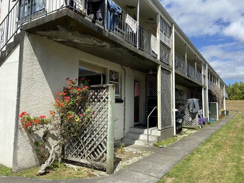 3/94 PHARAZYN ST, ALICETOWN, LOWER HUTT - Carousel 1