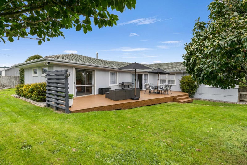 10 Walnut Place, Owhata, Rotorua - Carousel 1