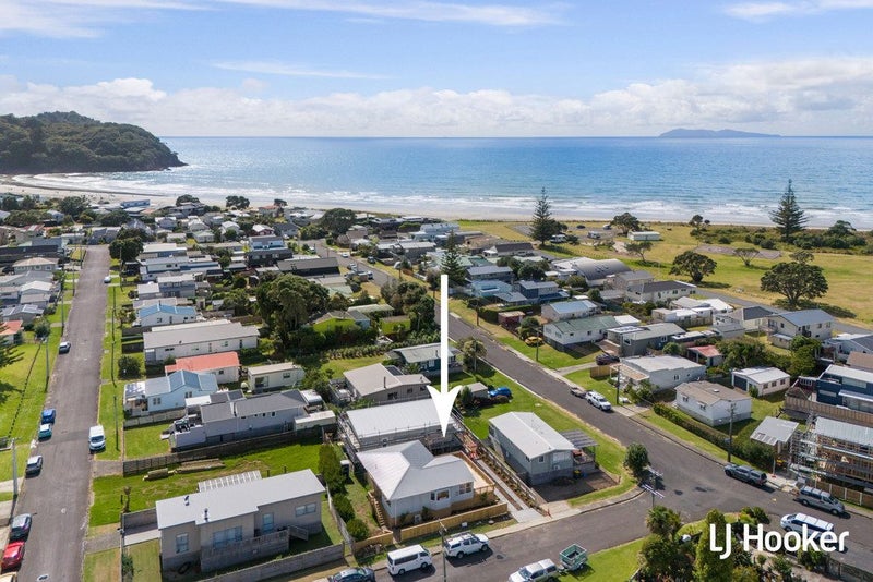 8 Scarborough Road, Waihi Beach - Carousel 24