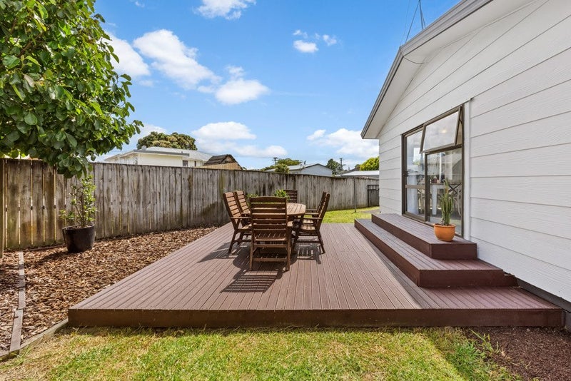 2/18 Aurea Avenue, Pakuranga, Auckland - Carousel 2