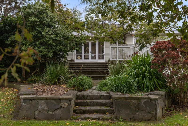 17 Pehi Kupa Street, Waikanae, Kapiti Coast, Wellington - Carousel 2