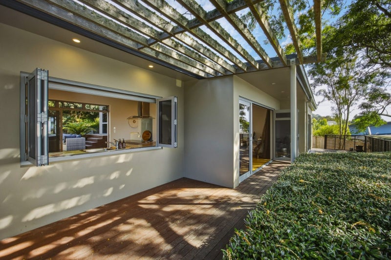 6 Hugh Brown Place, Richmond - Carousel 2