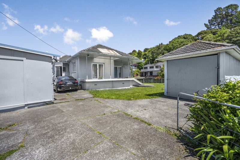 21 Rawhiti Street, Stokes Valley, Lower Hutt - Carousel 21