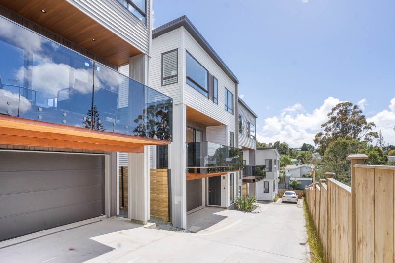 Property Valuation for 74 Bentley Avenue, Glenfield, Auckland Trade