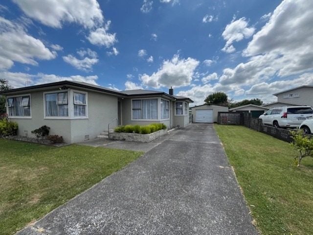 107 College Street, Awapuni, Palmerston North - Carousel 14