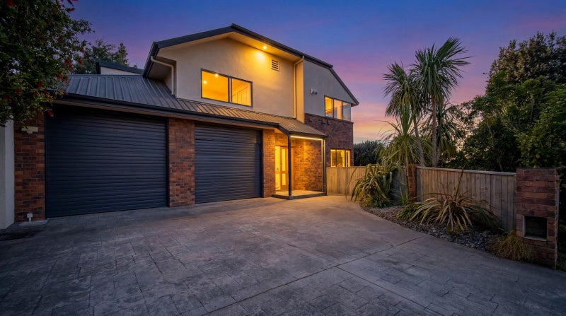 2 Lodestone Road, Richmond, Richmond - Carousel 1