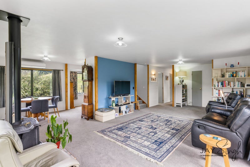 197 Ness Valley Road, Papakura - Carousel 2