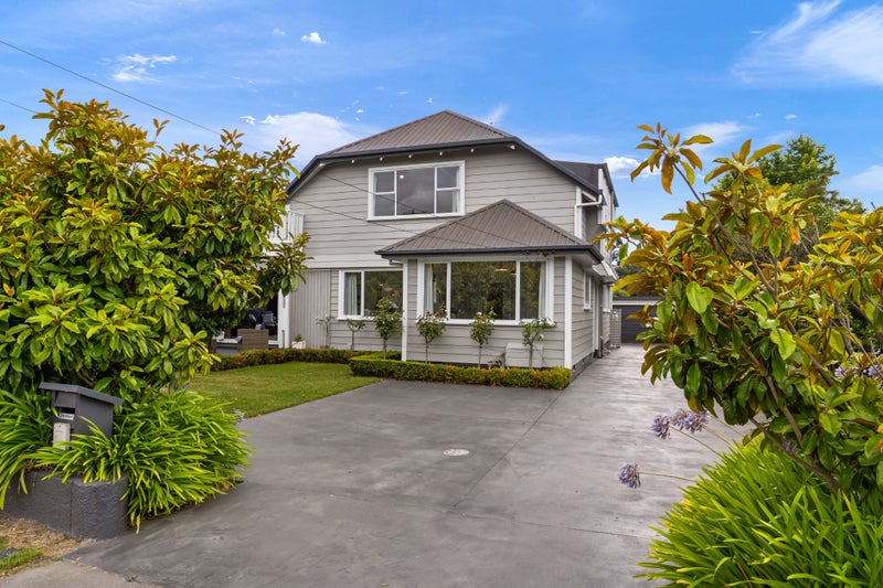 7 Albert Terrace, Saint Martins, Christchurch - Carousel 1