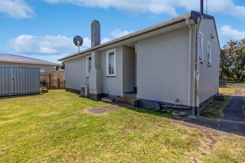 63 Thatcher Street, Castlecliff, Whanganui - Carousel 13