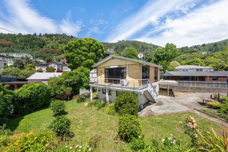 60 Waikawa Road, Picton, Picton - Carousel 1
