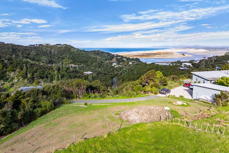 7 Cape Rodney Place, Mangawhai Heads, Mangawhai - Carousel 2