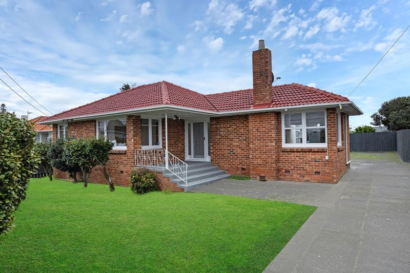 14 Oxford Road, Manurewa, Manukau City, Auckland - Carousel 1