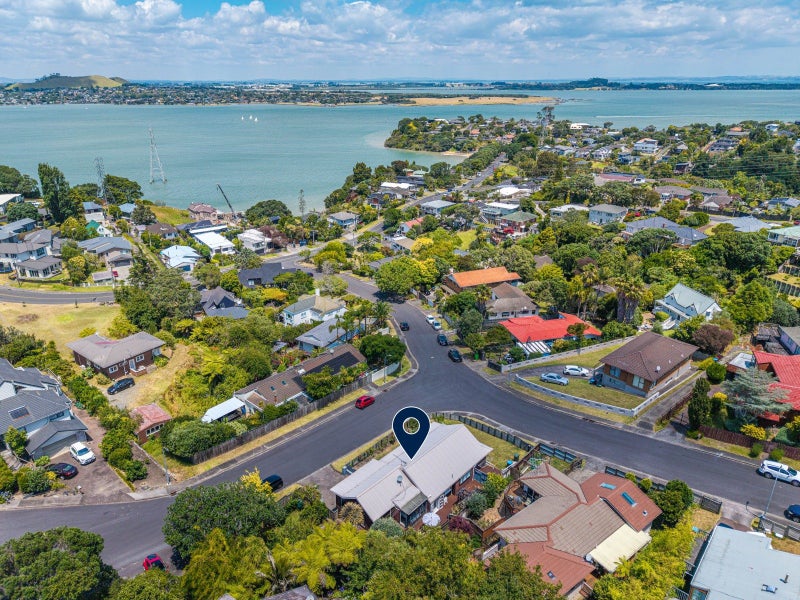 9 Pallister Drive, Hillsborough, Auckland - Carousel 2