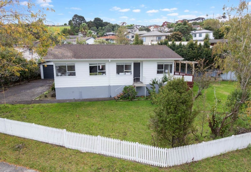 82 West Harbour Drive, West Harbour, Waitakere City, Auckland - Carousel 2
