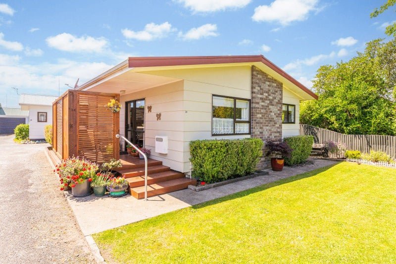 2A Roberts Avenue, Aramoho, Whanganui - Carousel 1