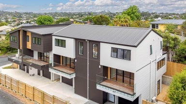 11C Catalina Crescent, Forrest Hill, Auckland - Carousel 1