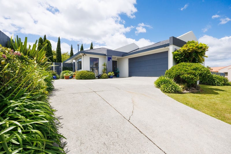 21 Aspen Way, Kelvin Grove, Palmerston North - Carousel 30