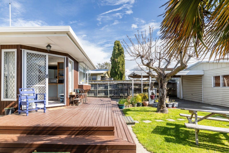 5 Whitby Crescent, Flaxmere, Hastings - Carousel 2