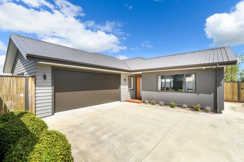 14A Colombo Street, Hokowhitu, Palmerston North - Carousel 27