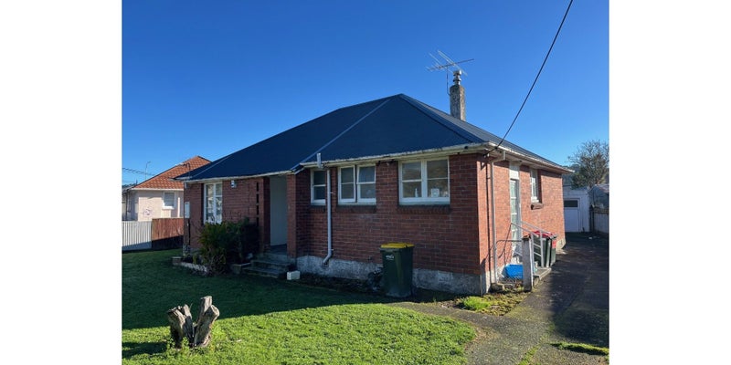 5 Waldie Grove, Avalon, Lower Hutt - Carousel 1