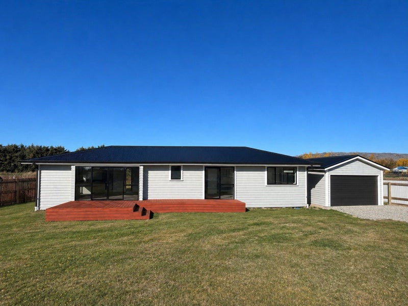 17B Cobham Crescent, Omakau, Omakau - Carousel 1
