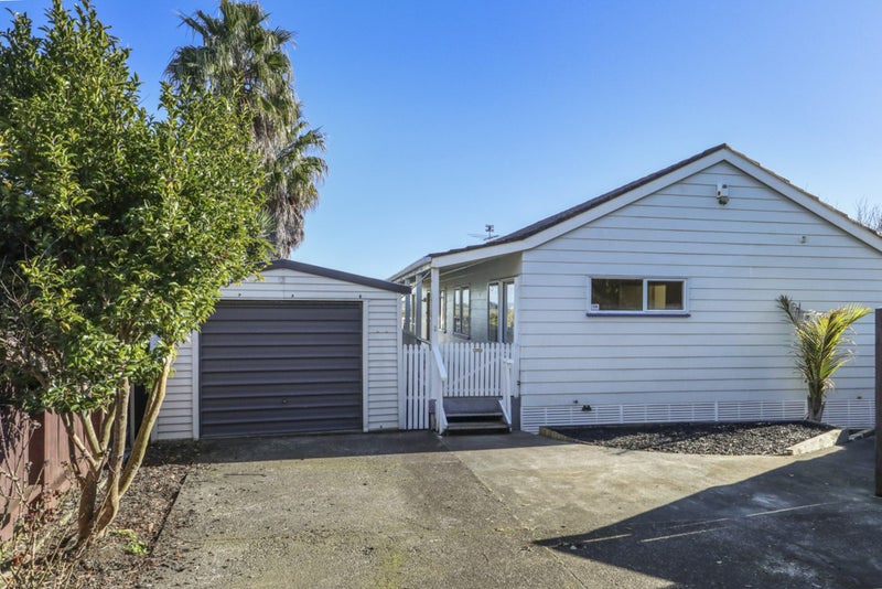 20 Rukumoana Place, Clendon Park, Auckland - Carousel 1