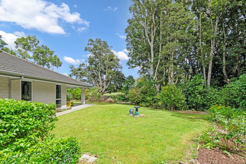 11 Cookham Place, Whangarei - Carousel 22