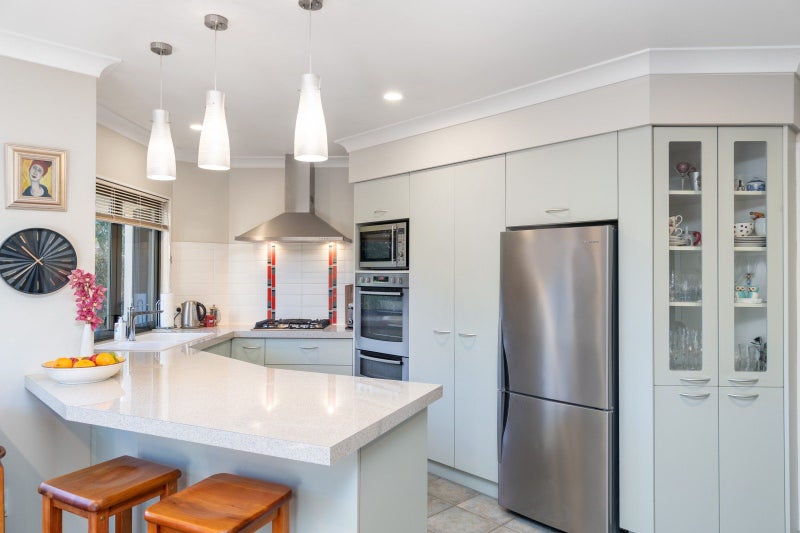 17 Mary Huse Grove, Manor Park, Lower Hutt - Carousel 1