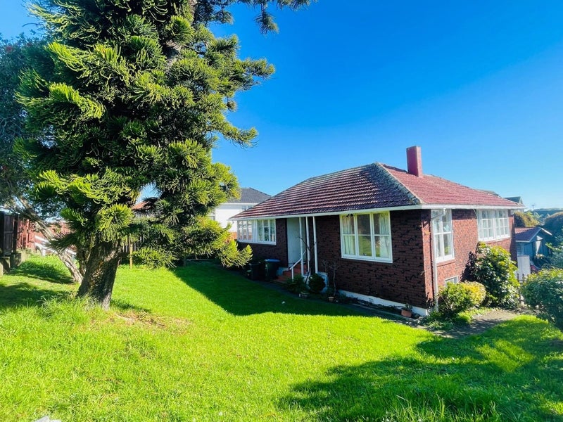 87 Hillsborough Road, Hillsborough, Auckland - Carousel 1